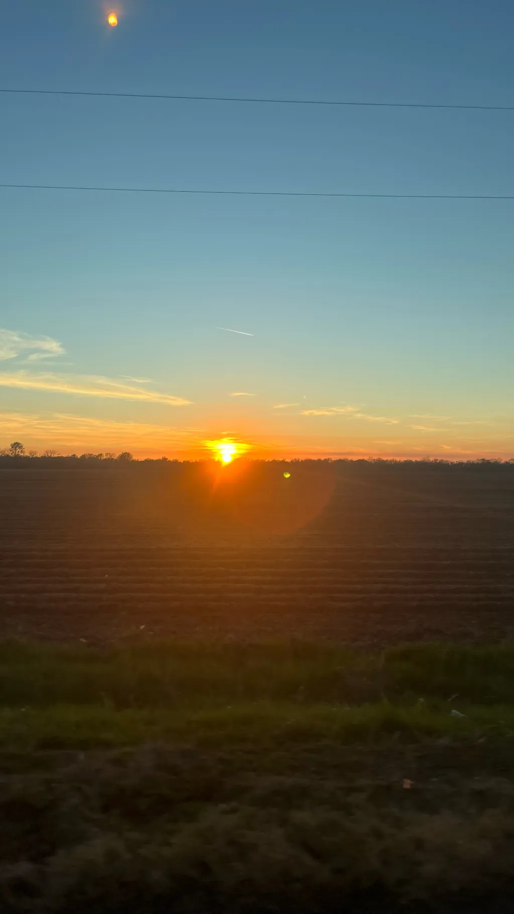 ai character: HH radioapple(?) background