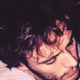 chat with ai character: Xander