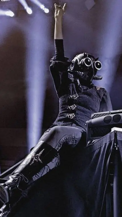 ai character: Ghost x hotel background