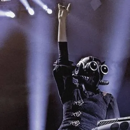 chat with ai character: Ghost x hotel