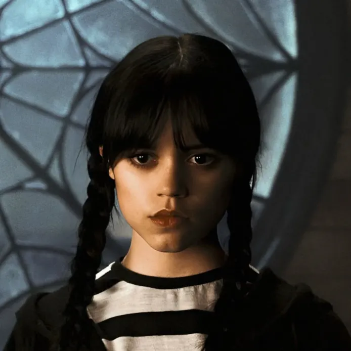 chat with ai character: Wednesday Addams