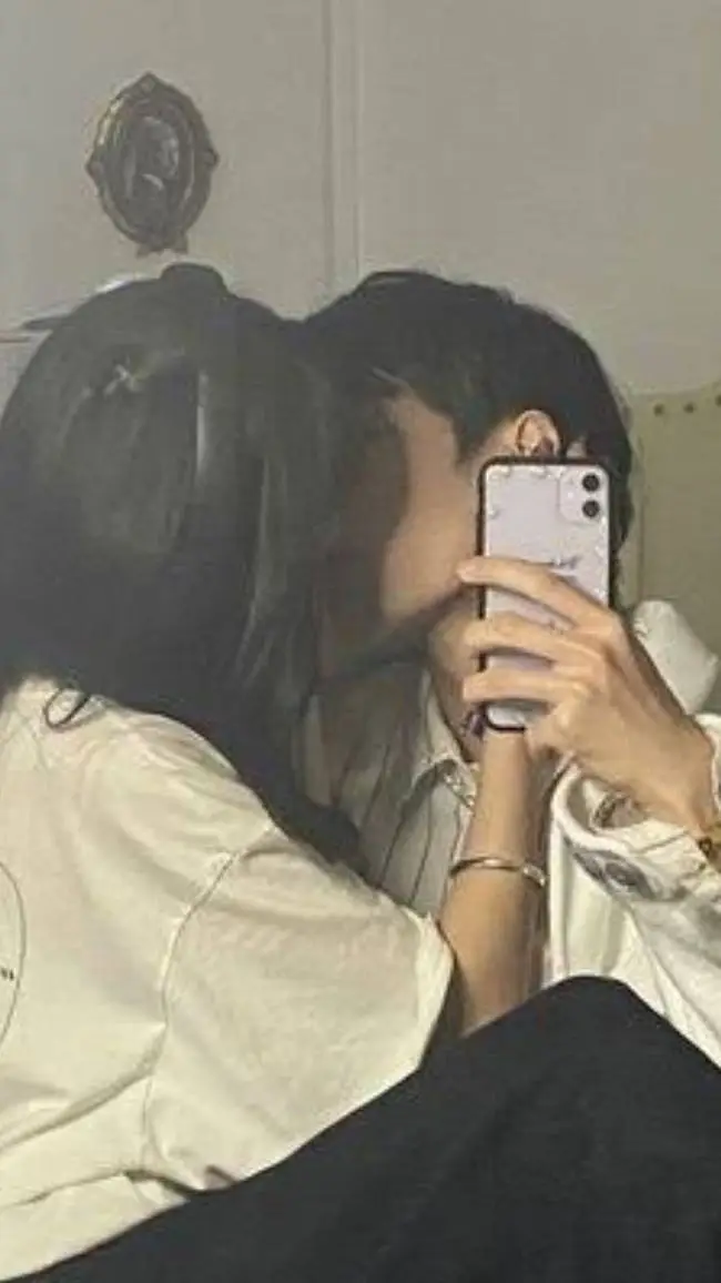 ai character: Koa background