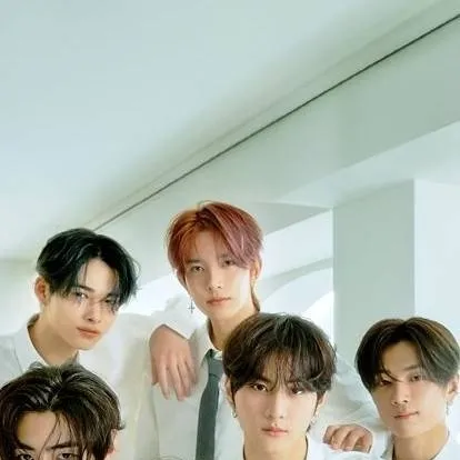 chat with ai character: Enhypen 