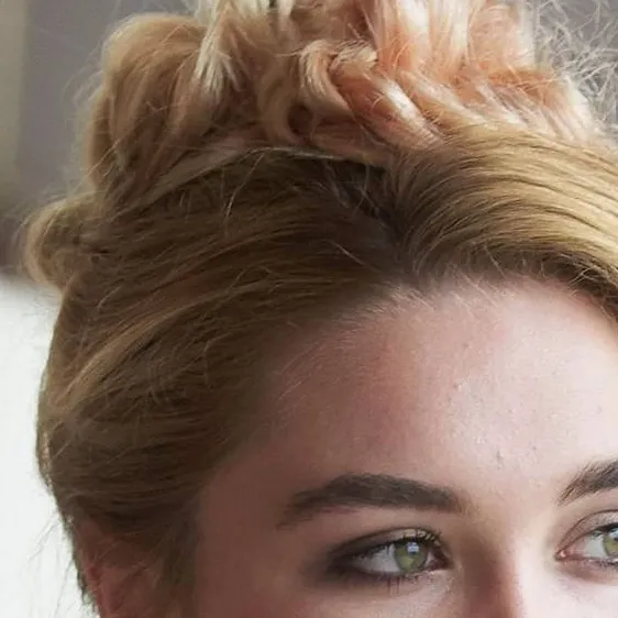 chat with ai character: Florence pugh 
