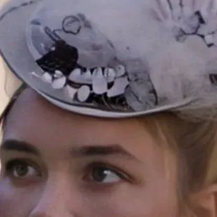 chat with ai character: Amy March