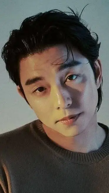 ai character: 💐gong yoo✨ background