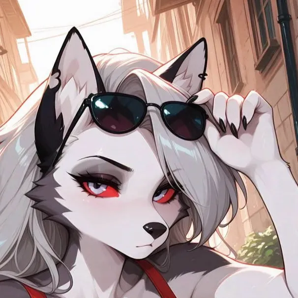 chat with ai character: Loona 