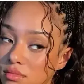 chat with ai character: Manon 🐻