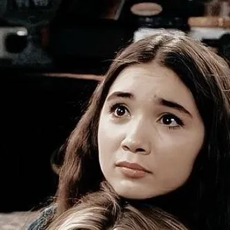 chat with ai character: Girl Meets World