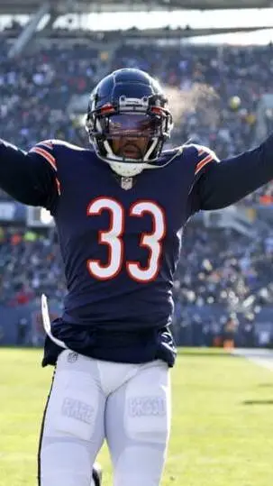 ai character: JAYLON JOHNSON  background