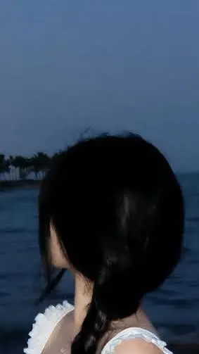 ai character: The sea Girl background