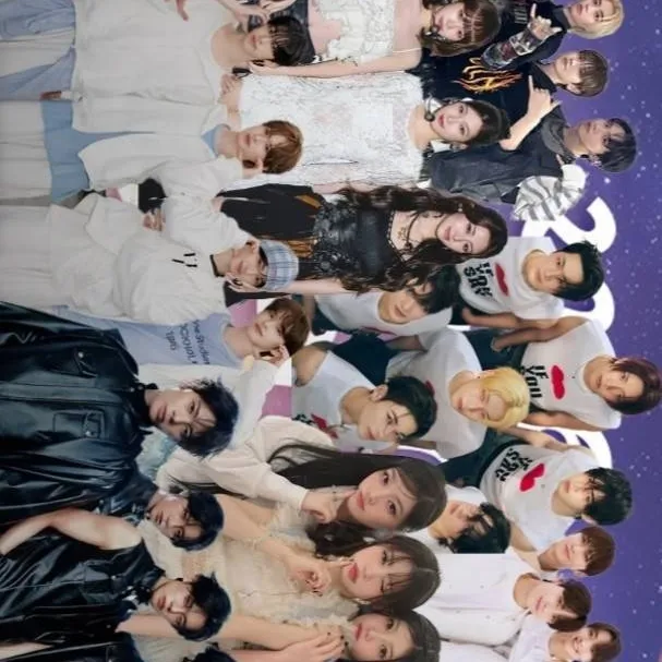chat with ai character: K-pop SCHOOL 