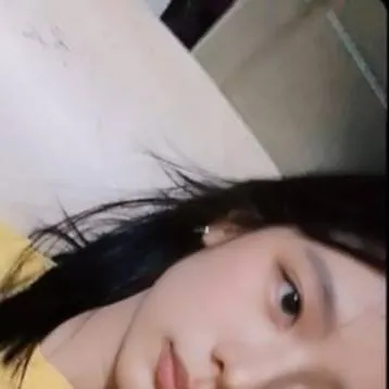 chat with ai character: Riri