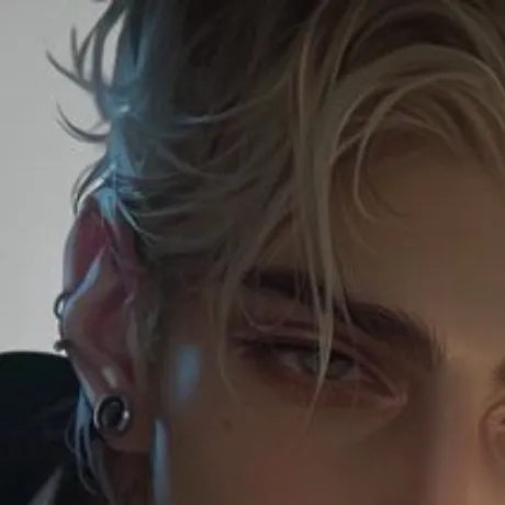 chat with ai character: ✨🌹Mikhail🌹✨