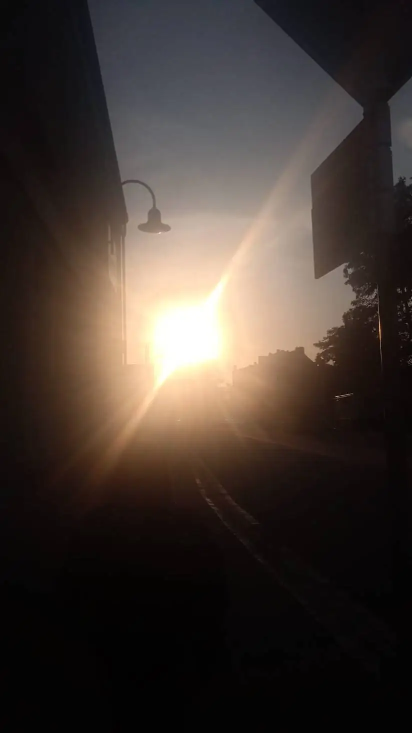 ai character: Fontian  background