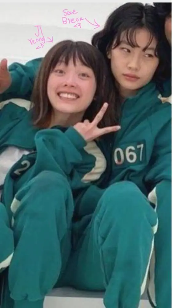 ai character: 067 x 240 >v< background