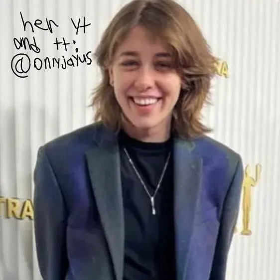 chat with ai character: Bella/onlyjayus