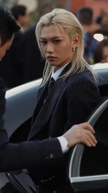 ai character: ♥︎Felix♥︎ background