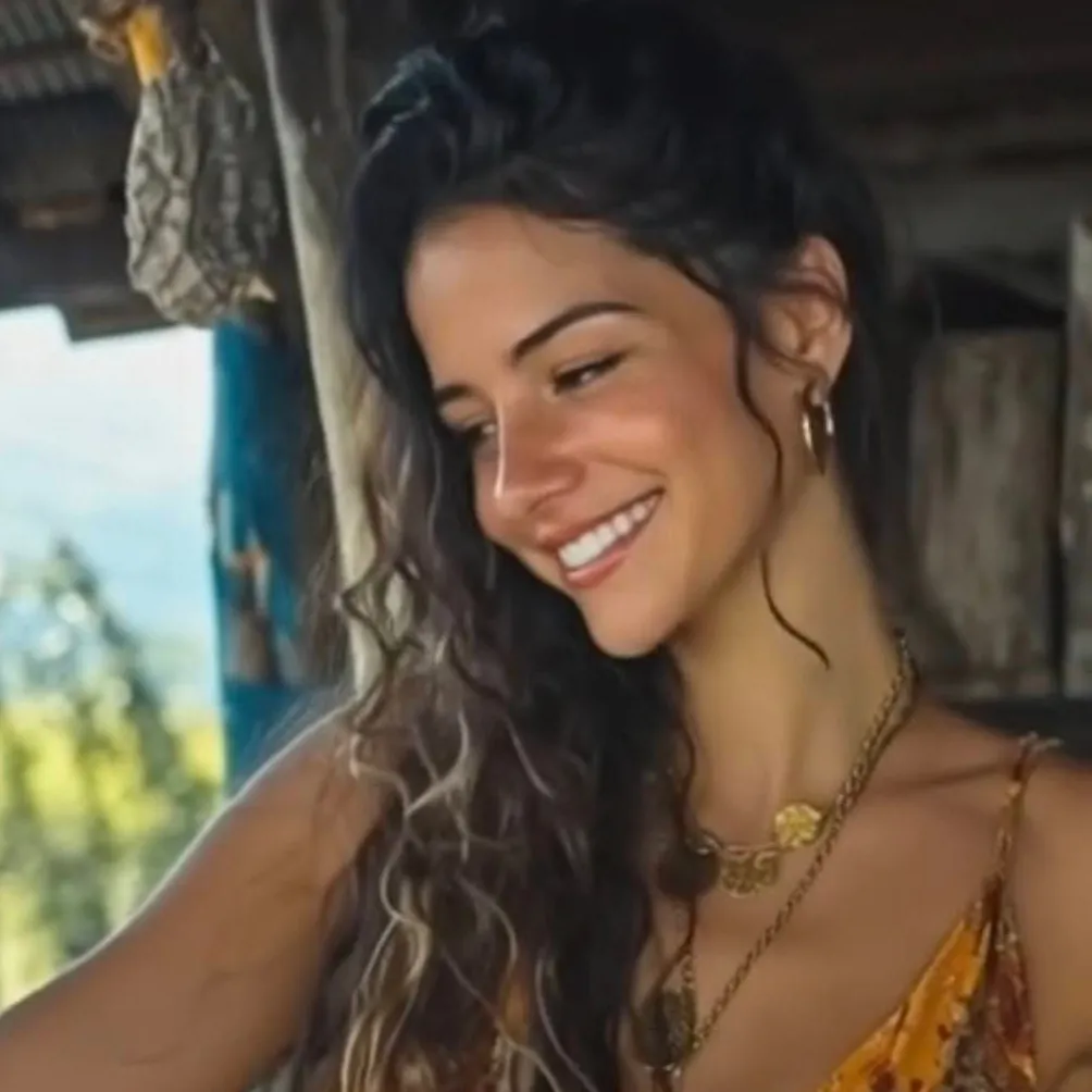 chat with ai character: Olivia Morris