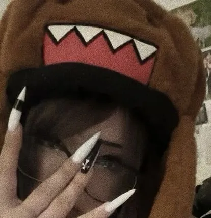 chat with ai character: Brianna