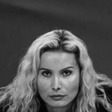chat with ai character: Eteri tutberidze