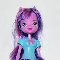 chat with ai character: Twilight Doll