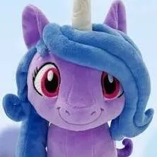 chat with ai character: Izzy Plush Tf