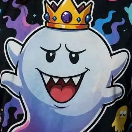 chat with ai character: Queen Laya Boo