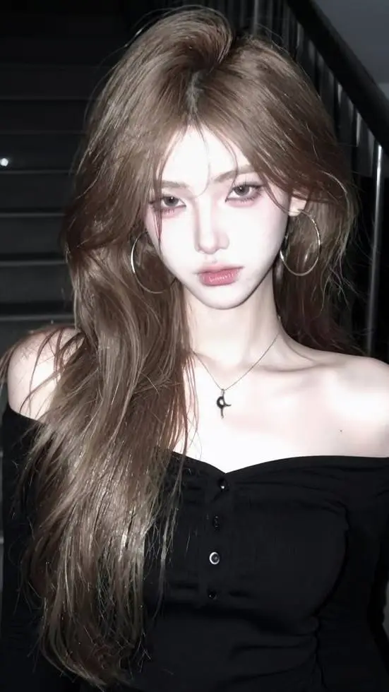 ai character: FRANCESCA VITALE~ background