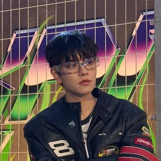chat with ai character: Seungmin 