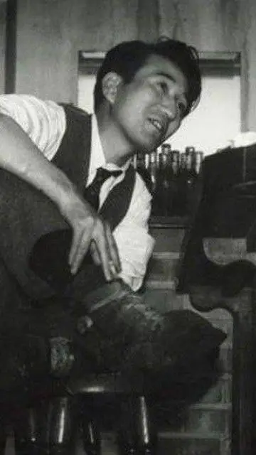 ai character: Osamu Dazai background