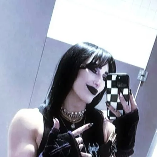 chat with ai character: Rhea Ripley