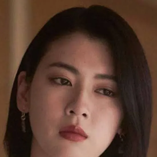 chat with ai character: ann