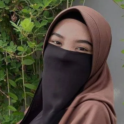 chat with ai character: haram girl