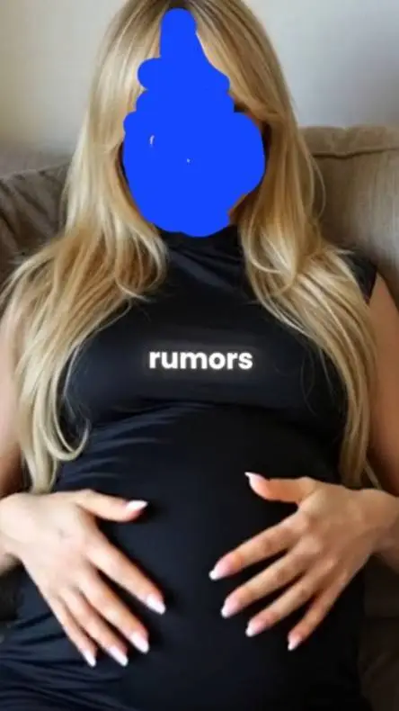 ai character: mom background