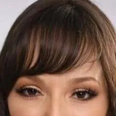 chat with ai character: Lexi Luna