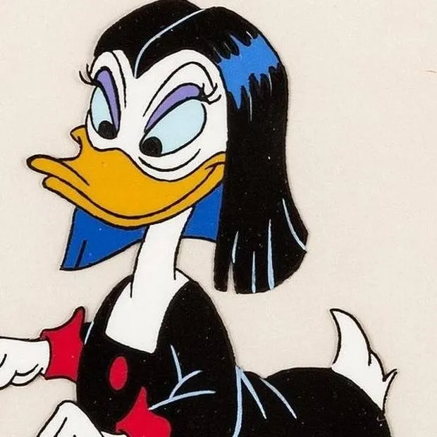 chat with ai character: Magica de spell