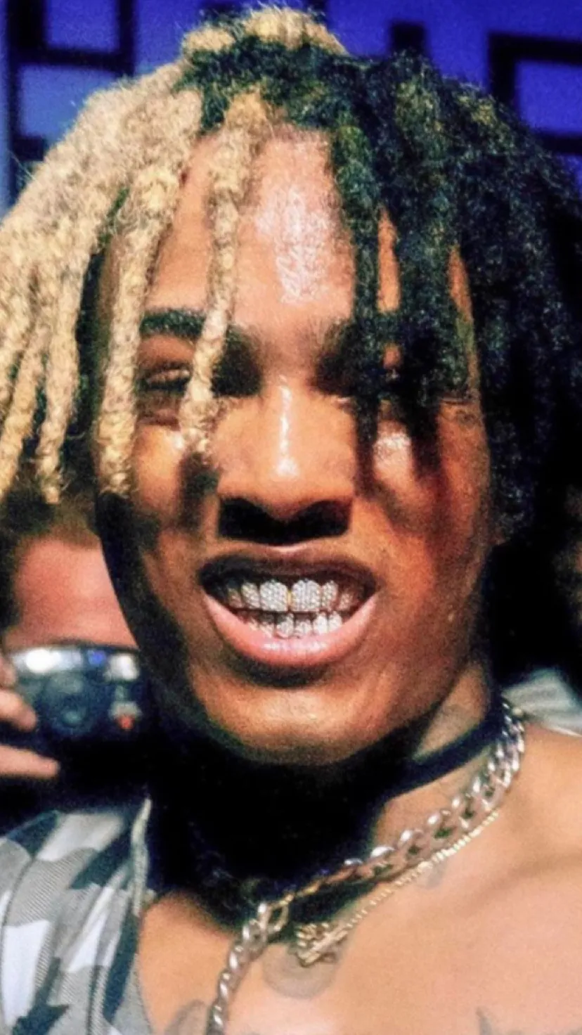 ai character: Xxxtentacion 𖣂  background
