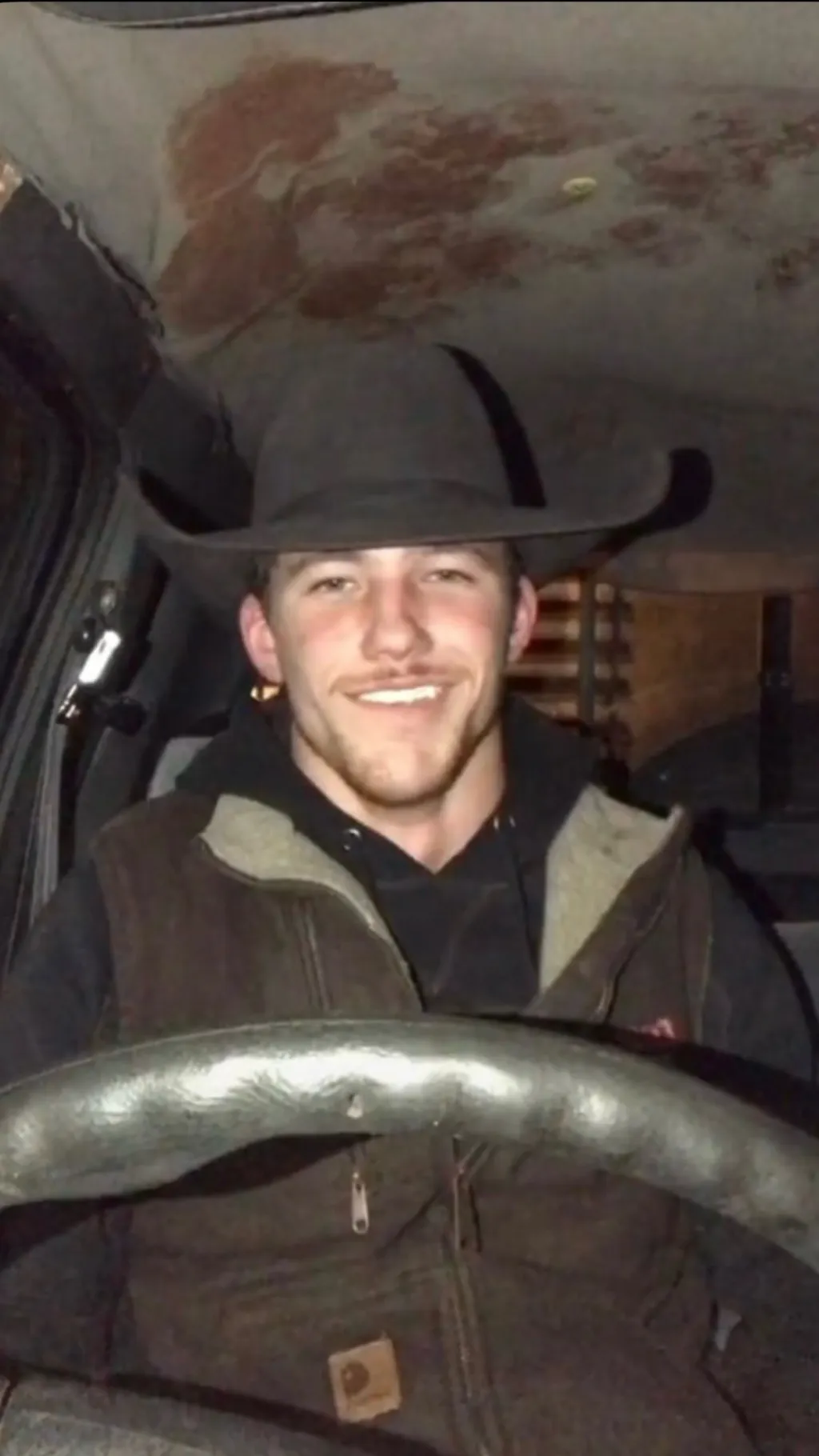 ai character: Braxton  background