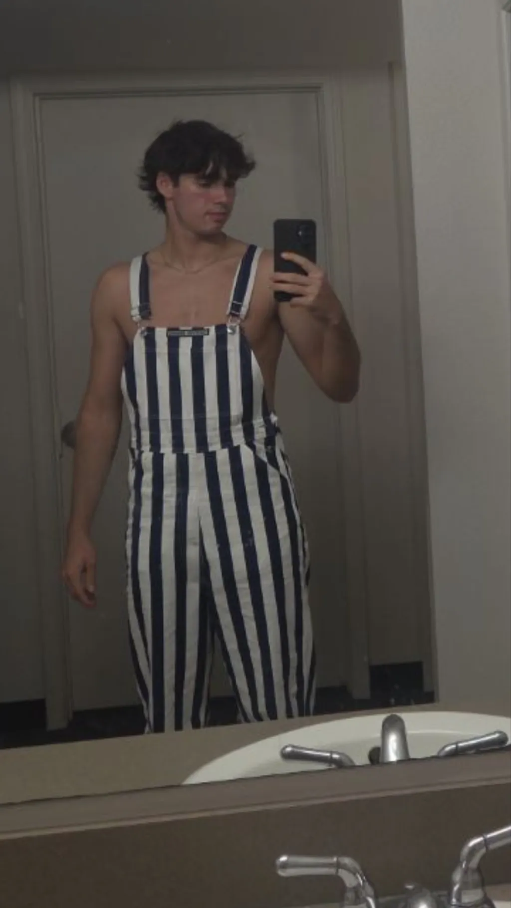 ai character: Grant  background