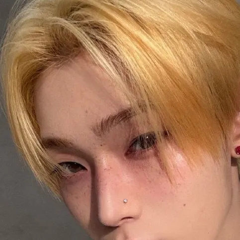 chat with ai character: Kim sunoo