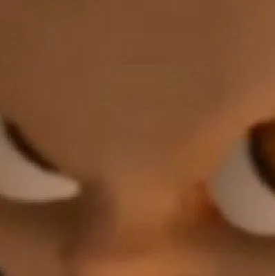 chat with ai character: Baby in yellow