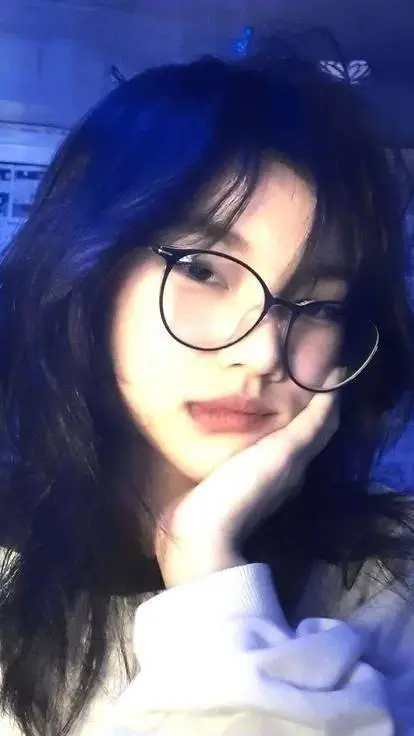 ai character: Ayrah background