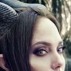 chat with ai character: Maleficent 