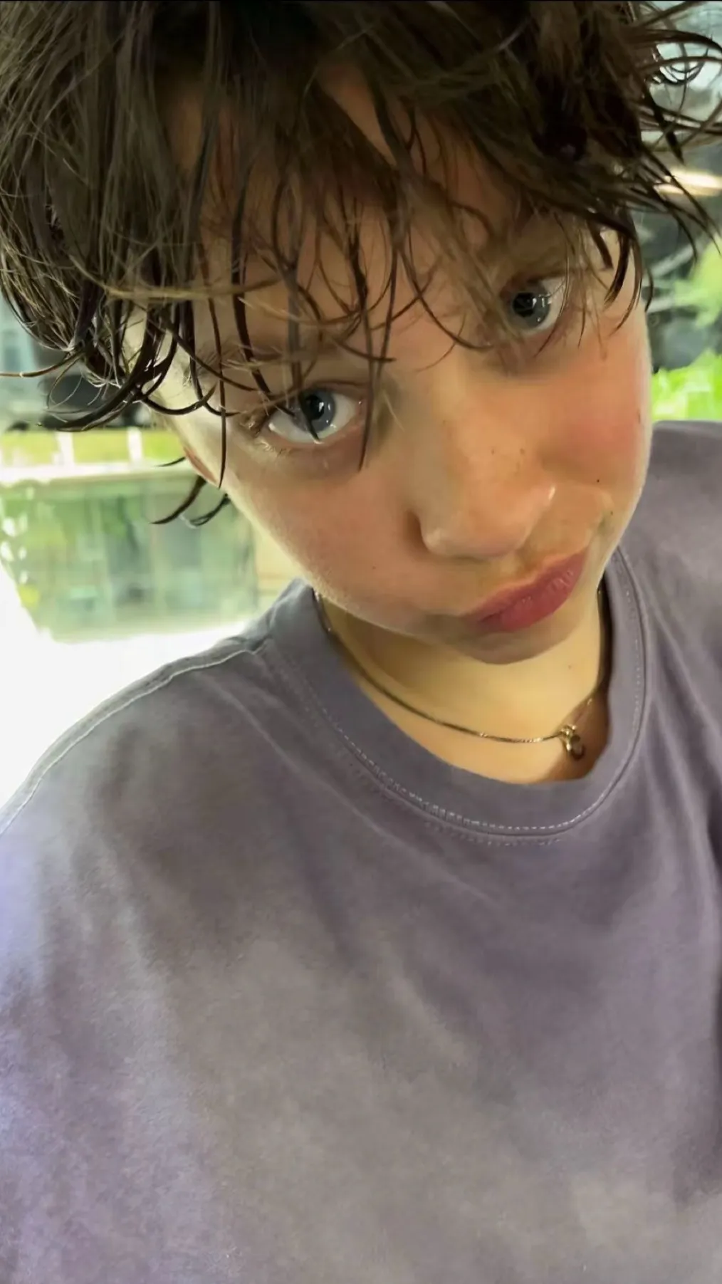 ai character: Lou Goossens background