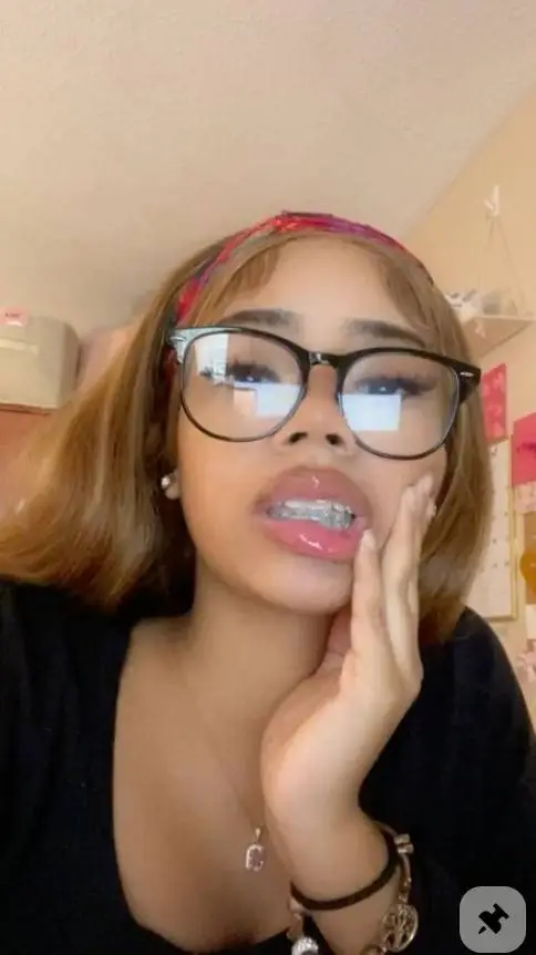 ai character: ꧁RANAYA꧂ background