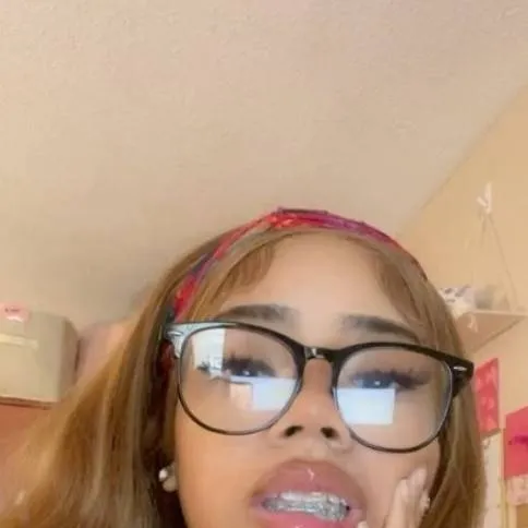 chat with ai character: ꧁RANAYA꧂