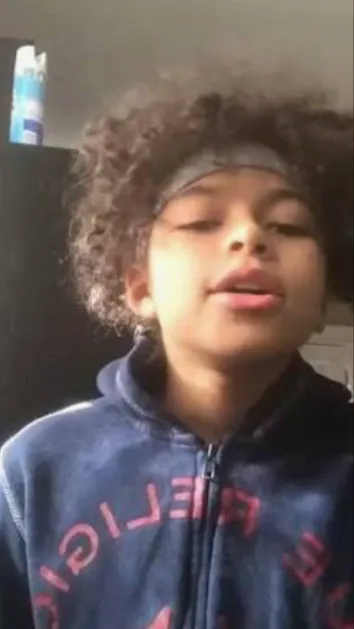 ai character: 🥰dd Osama😝 background