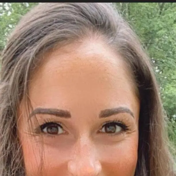 chat with ai character: Christie Kehoe