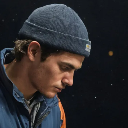 chat with ai character: Ethan